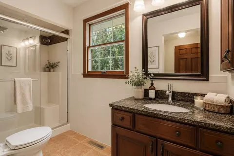 Bath - 844 Brookpark Rd, Marion, OH 43302 photo 3 of 4