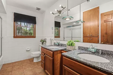 Bath - 844 Brookpark Rd, Marion, OH 43302 photo 4 of 4