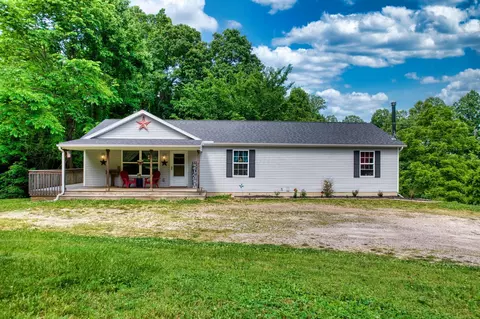 4059 Rock Haven Rd NE, Newark, OH 43055