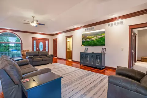 Living - 2272 Flagstick Dr, Marion, OH 43302 photo 1 of 1