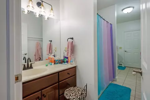Bath - 2272 Flagstick Dr, Marion, OH 43302 photo 6 of 6