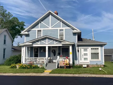 43 S Center St, West Jefferson, OH 43162