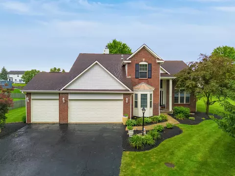 676 Theron Dr, Pickerington, OH 43147