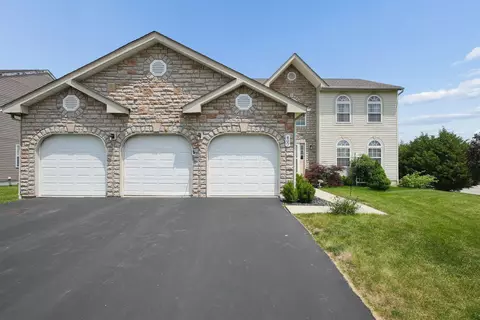400 Alberta Dr, Commercial Point, OH 43116