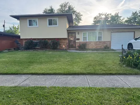 1587 Deporres Dr, Columbus, OH 43219