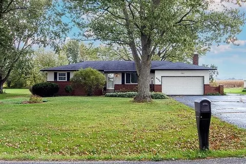 8286 Richardson Rd, Groveport, OH 43125