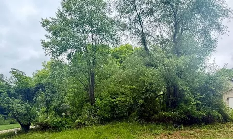 142 Grand Ridge Rd, Howard, OH 43028