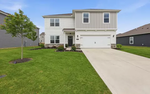 401 Greenland Pass, Delaware, OH 43015