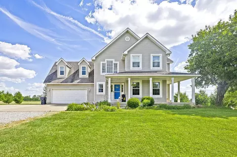 1050 Eckard Rd, Centerburg, OH 43011