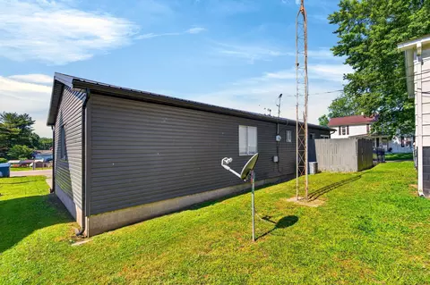 Exterior - 503 E 7th St, Wellston, OH 45692 photo 6 of 7