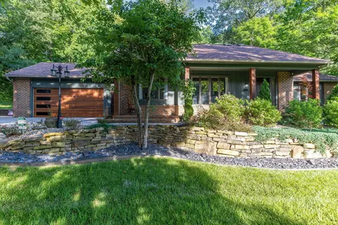 305 Braewood Ln, Chillicothe, OH 45601