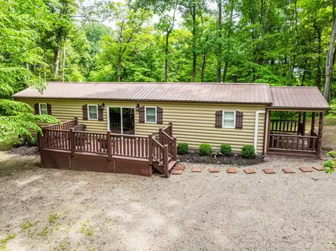 5674 Pleasant Valley Rd, Nashport, OH 43830
