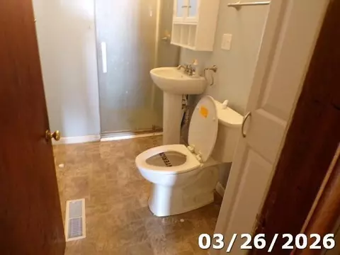 318 Clinton St, Kenton, OH 43326