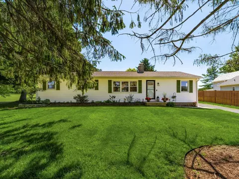 1705 Mink St SW, Pataskala, OH 43062