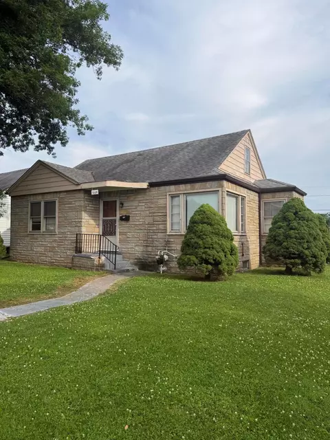 1005 W Church St, Newark, OH 43055