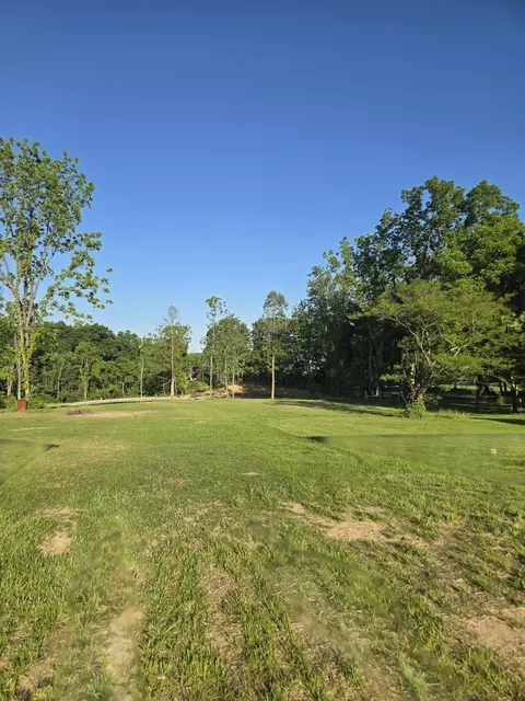 650 Pleasant Grove Rd, Zanesville, OH 43701