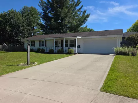 21 Sussex Ct W, Lexington, OH 44904
