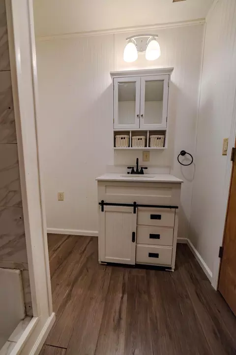 Bath - 12 Spring St, Glouster, OH 45732 photo 3 of 3