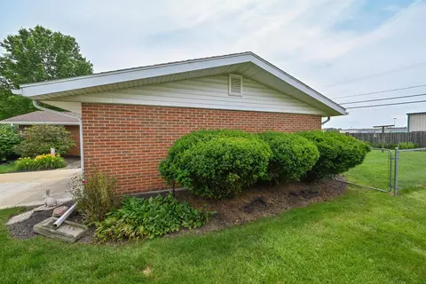 Exterior - 237 Edgefield Blvd, Marion, OH 43302 photo 11 of 11