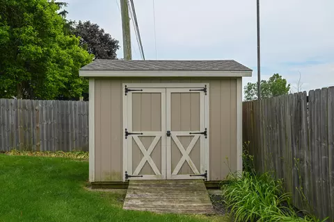 Exterior - 237 Edgefield Blvd, Marion, OH 43302 photo 10 of 11