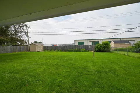Exterior - 237 Edgefield Blvd, Marion, OH 43302 photo 9 of 11