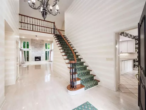 Other - 6 Lyonsgate Rd, Bexley, OH 43209 photo 3 of 15