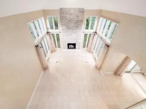 Living - 6 Lyonsgate Rd, Bexley, OH 43209 photo 11 of 11