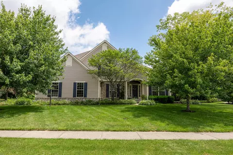 2447 Tucker Trl, Lewis Center, OH 43035