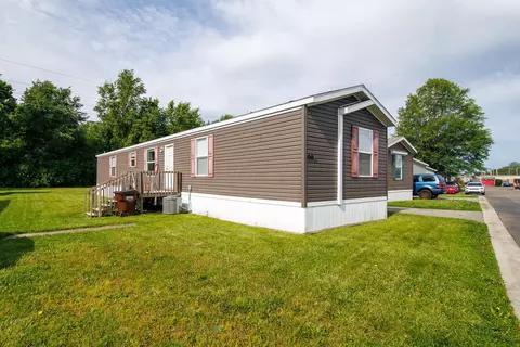 10694 E State Route 762 #99A, Lockbourne, OH 43137