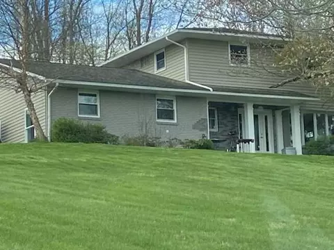 2205 River Rd SE, Newark, OH 43055