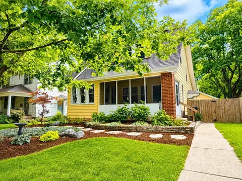 3076 Woodbine Pl, Columbus, OH 43202