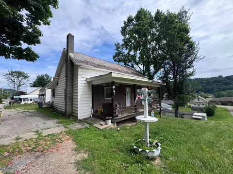 222 9th St, Malta, OH 43758