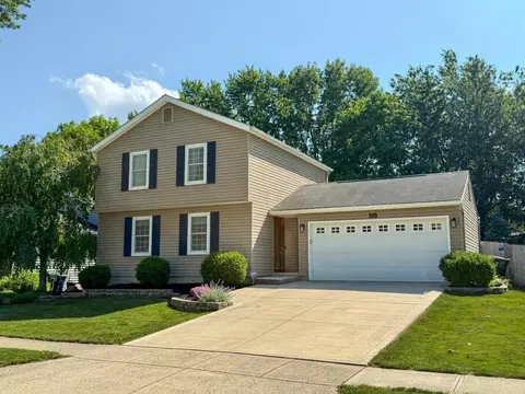 8343 Seabright Dr, Powell, OH 43065