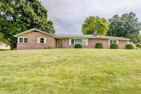 205 Marita Dr, Mount Vernon, OH 43050