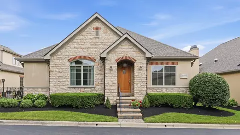 3233 Armscote Rd, Dublin, OH 43017