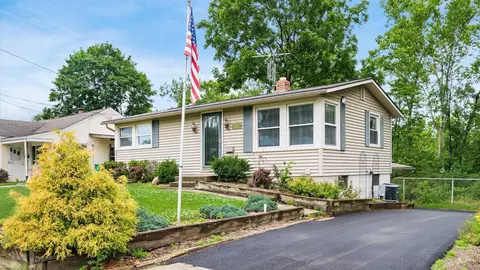 764 Walker St, Newark, OH 43055