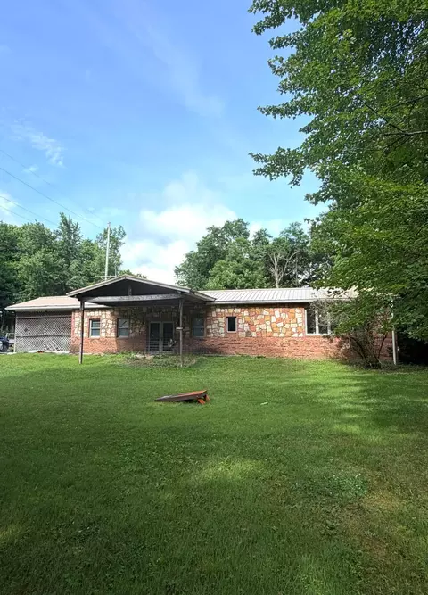 450 E Brown St, New Lexington, OH 43764
