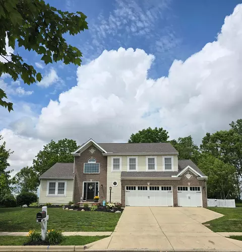 246 Weeping Willow Run Dr, Johnstown, OH 43031