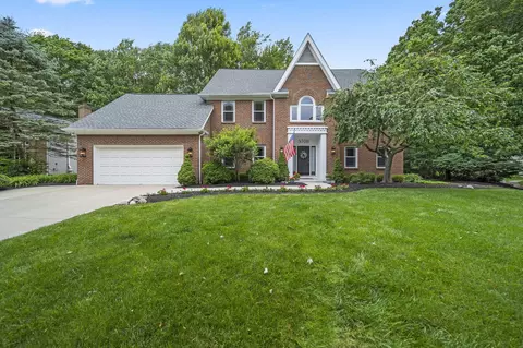 5708 Desmond Ct, Dublin, OH 43017
