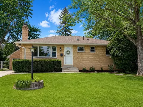1297 Shanley Dr, Columbus, OH 43224