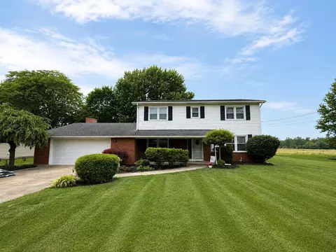 1105 Forest Hill Dr, Marion, OH 43302