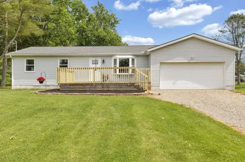 118 W Madison Dr NE, Newark, OH 43055
