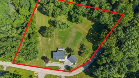 2845 Dietz Ln, Zanesville, OH 43701