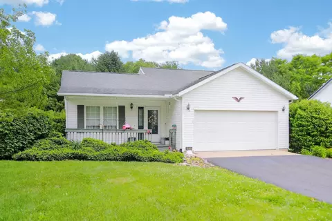 3658 Apple Valley Dr, Howard, OH 43028