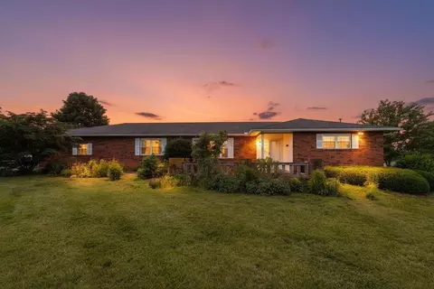 1408 Northridge Rd, Circleville, OH 43113