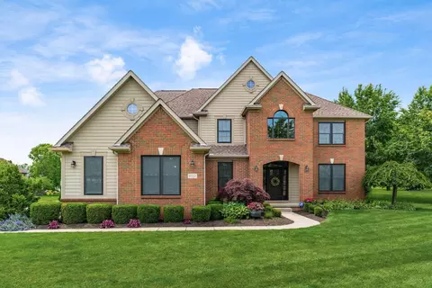 8322 Meadowmoore Pl, Pickerington, OH 43147