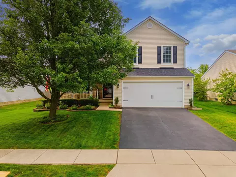 1189 Valley Dr, Marysville, OH 43040