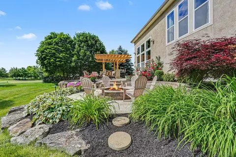 Exterior - 4179 Hickory Rock Dr, Powell, OH 43065 photo 5 of 6