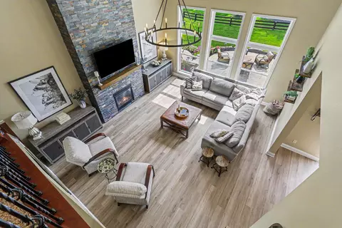 Living - 4179 Hickory Rock Dr, Powell, OH 43065 photo 2 of 4