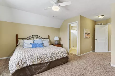 Bedroom - 4179 Hickory Rock Dr, Powell, OH 43065 photo 8 of 9